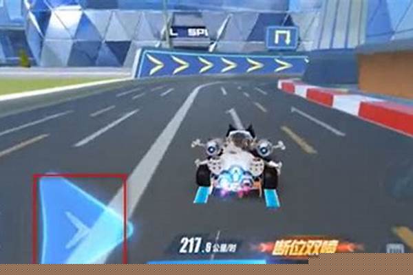 QQ飞车,段位双喷→ 漂移(点一下不是长